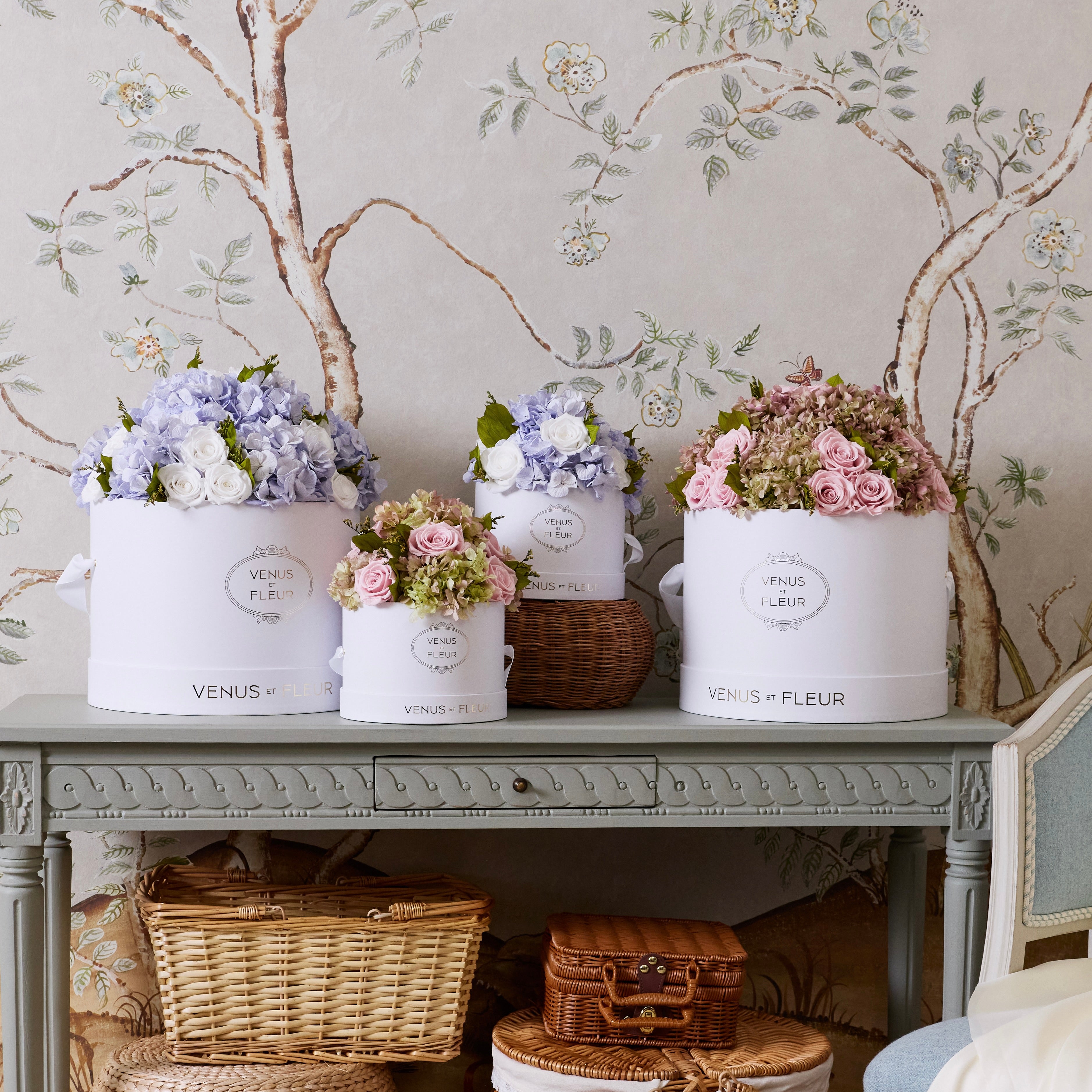 Small Round Roses & Hydrangeas 12