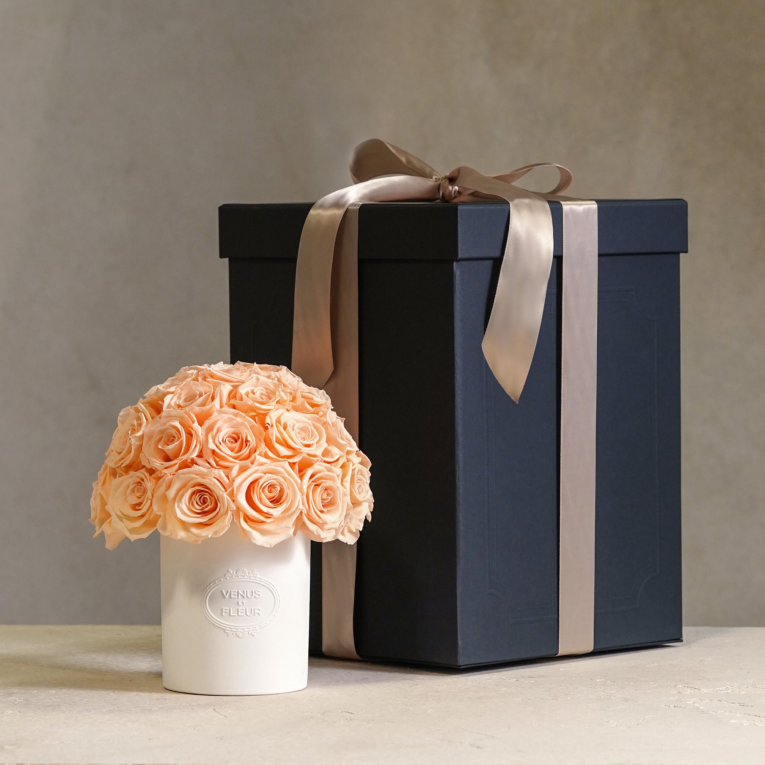 Fleura Porcelain Vase 3