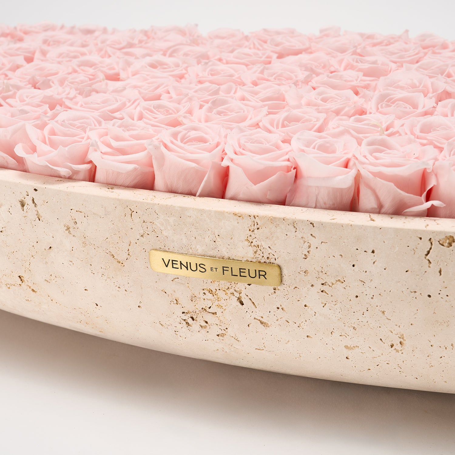 Grandiose Travertine Vase 4