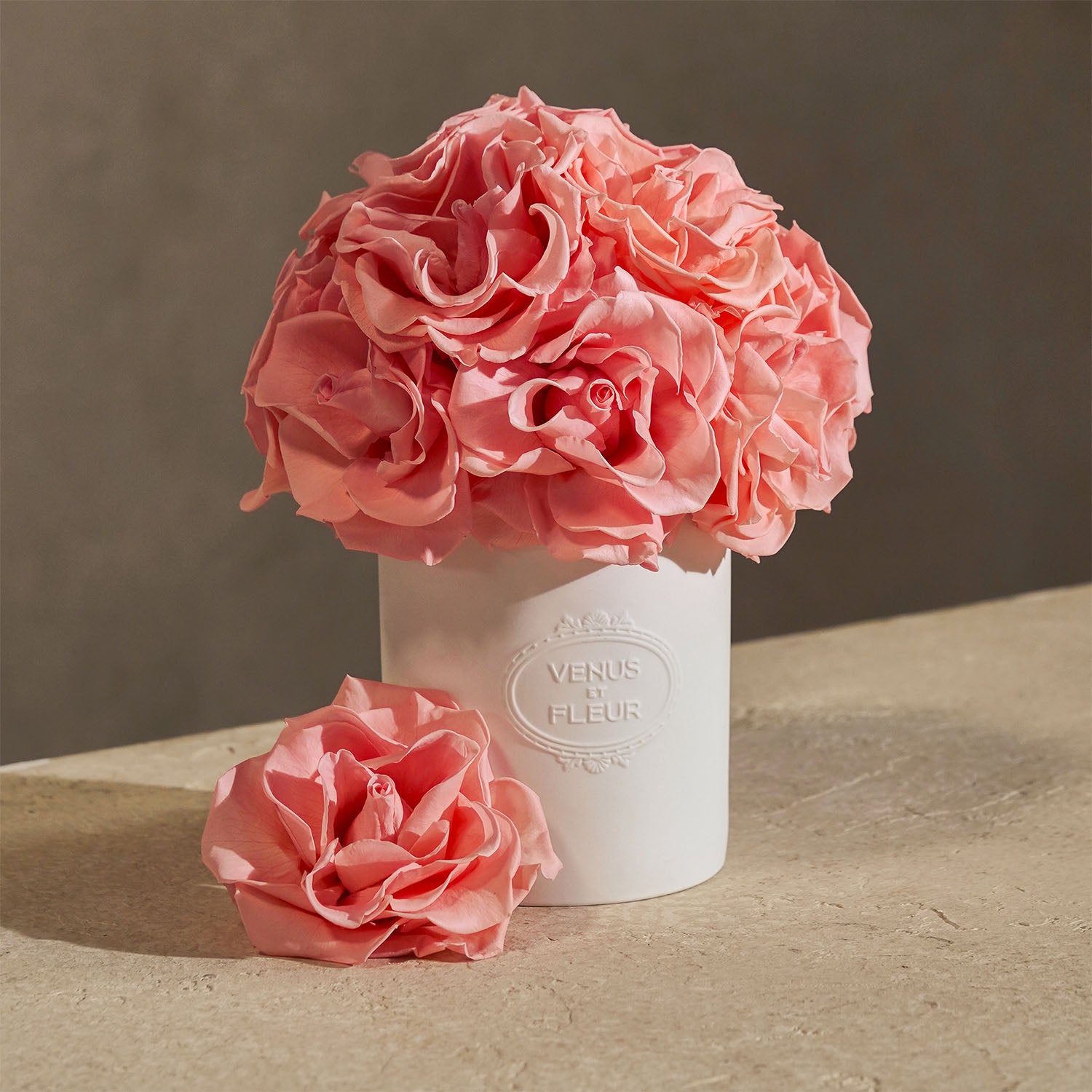 Luxury Eternity® Roses & Preserved Rose Bouquets | Venus et Fleur