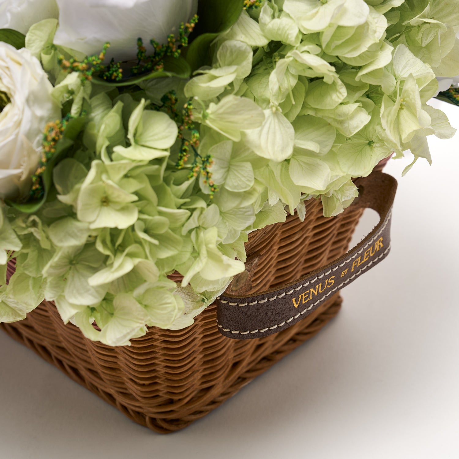 Serene Heirloom Wicker Vase 3