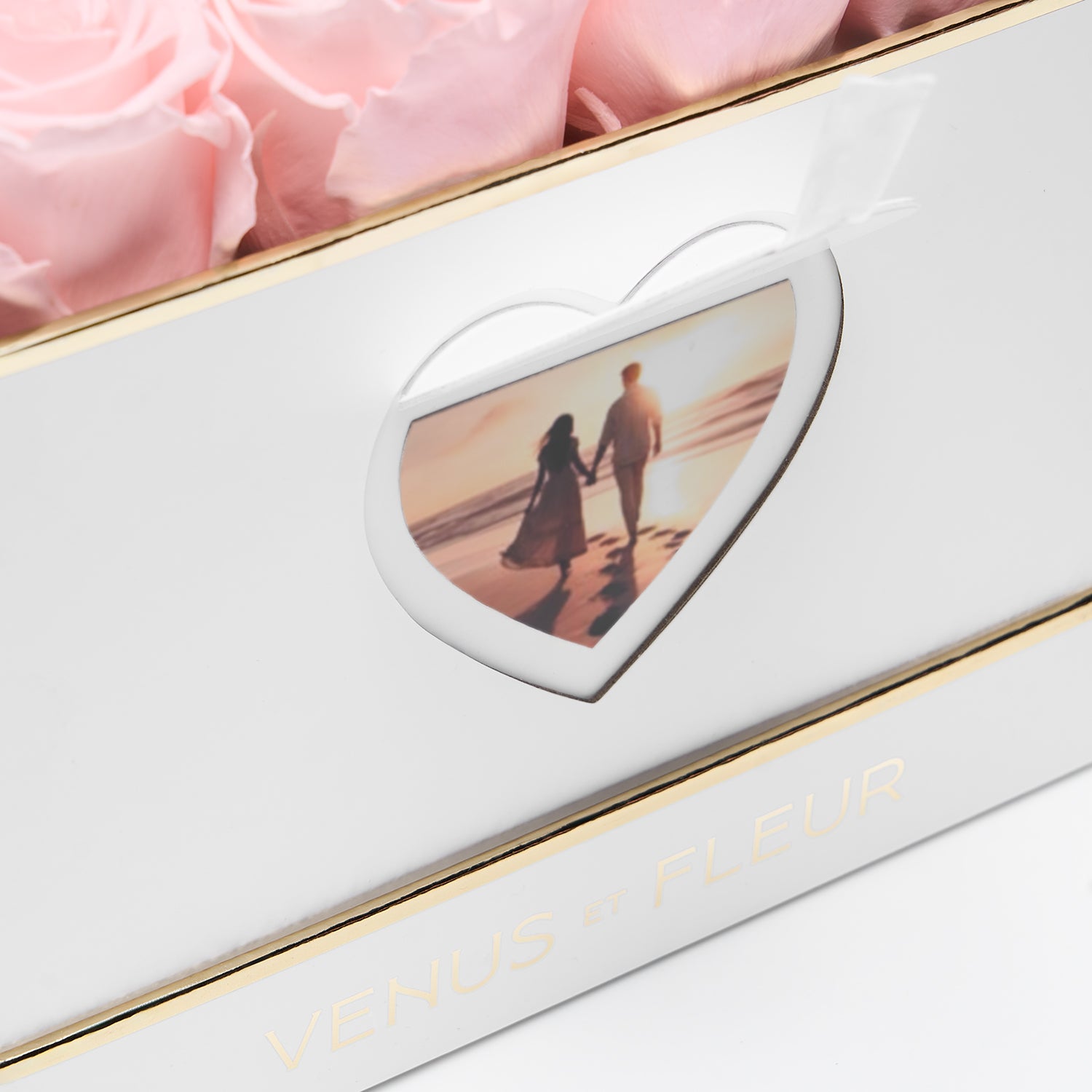 L'Amour Frame Small Square with Eternity® Roses | Venus et Fleur