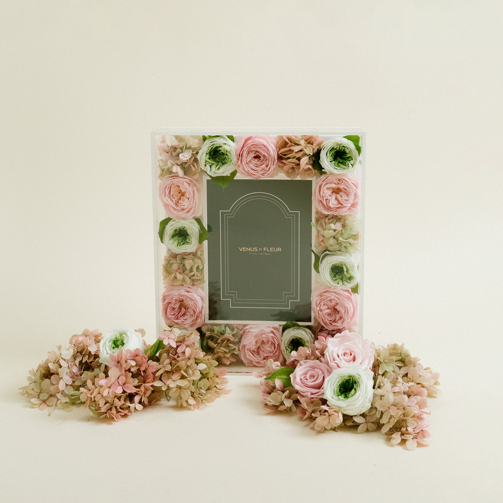 image-with-thumbnail hover image description