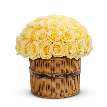 Thalia Wicker Vase with 40 Preserved Roses | Venus et Fleur