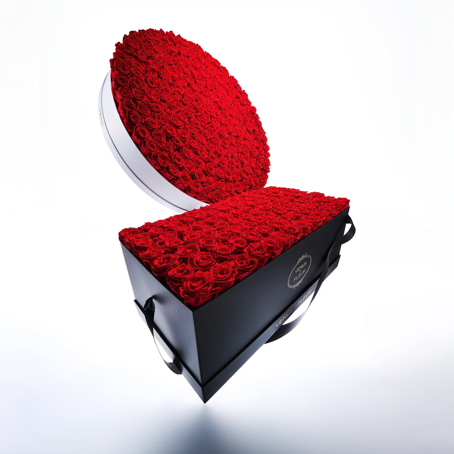 Le Duo Magnifique White Box with Eternity Roses | Venus et Fleur