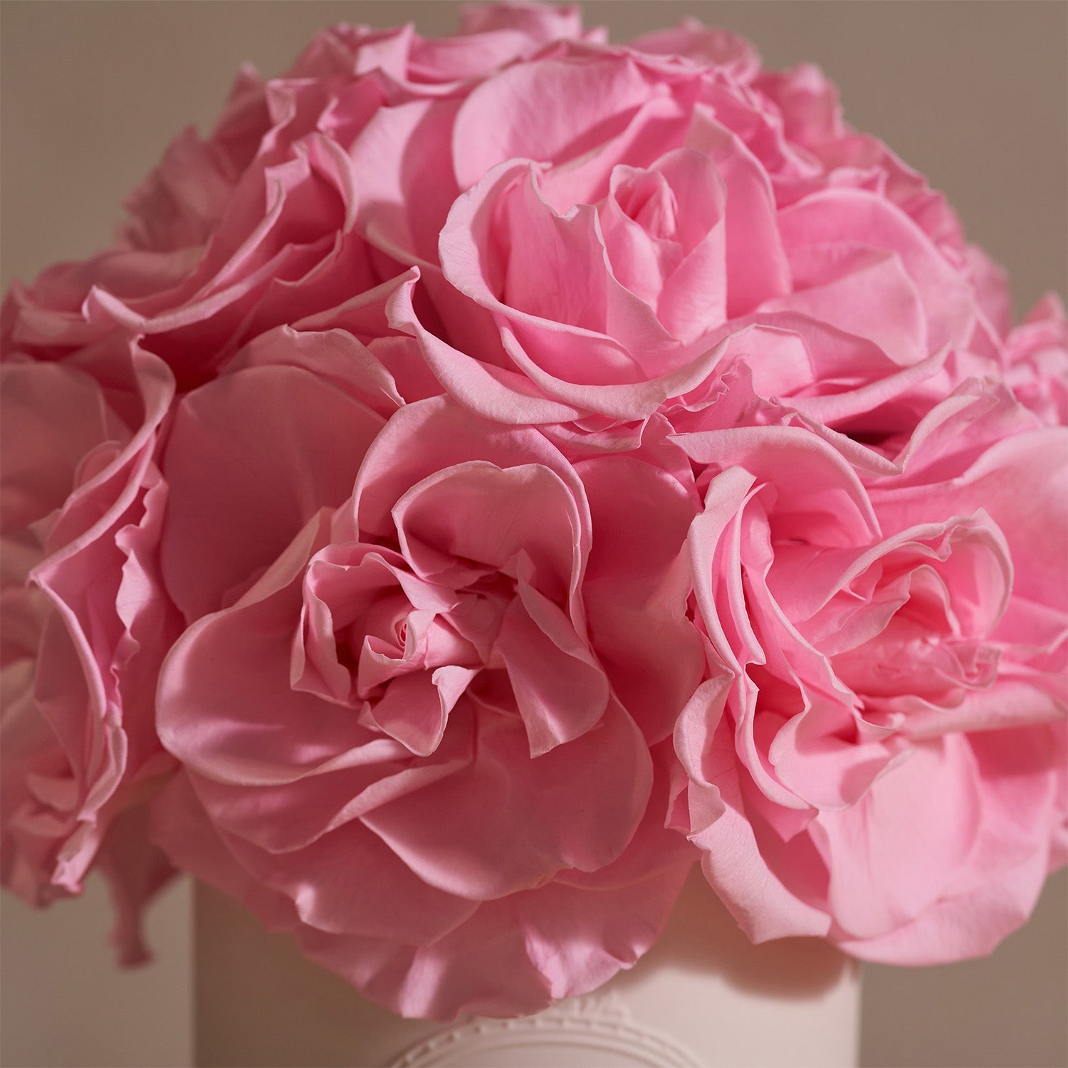 Luxury Roses, Customized Gifts & Flower Arrangements - Venus et Fleur