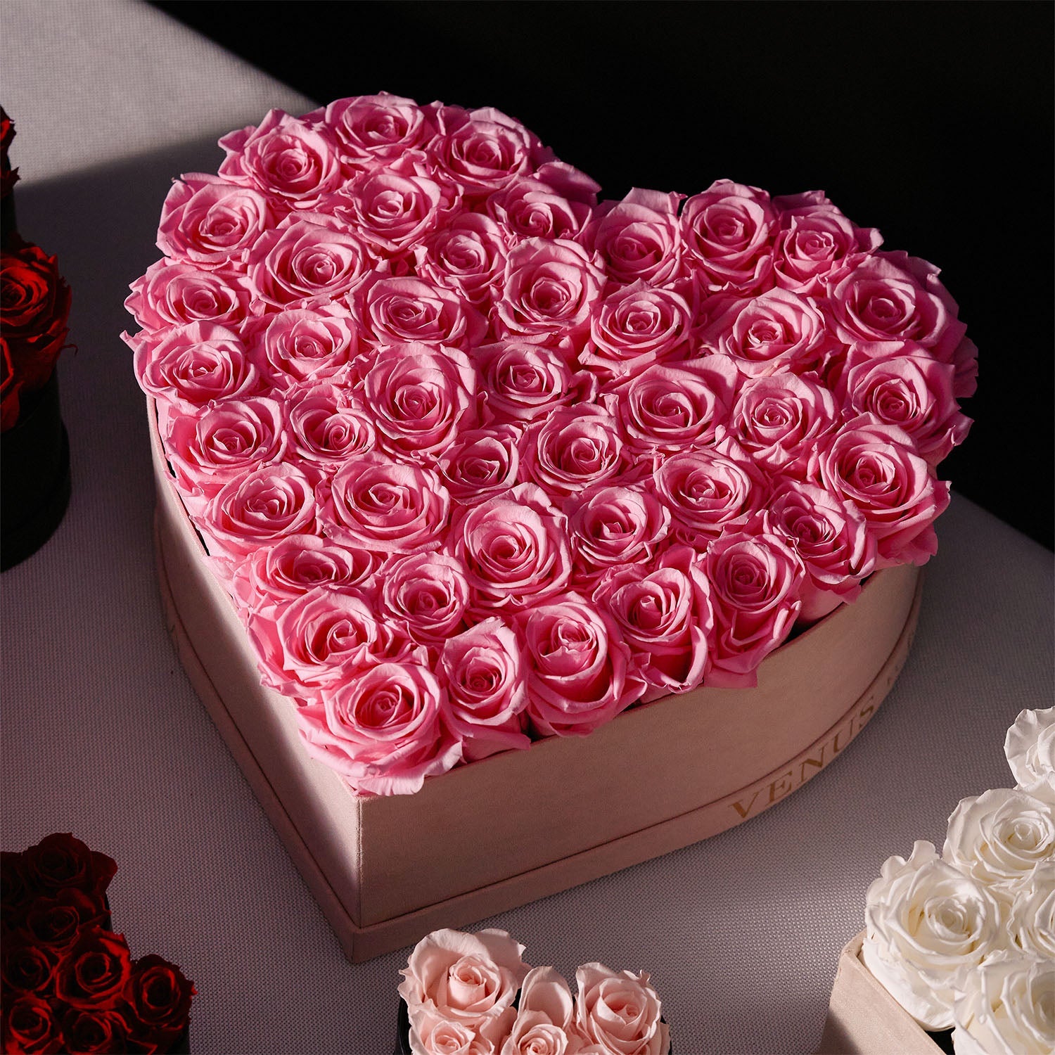 Eternity Heartsさん専用 Large Heart Blush Box with Eternity Roses | Venus et Fleur