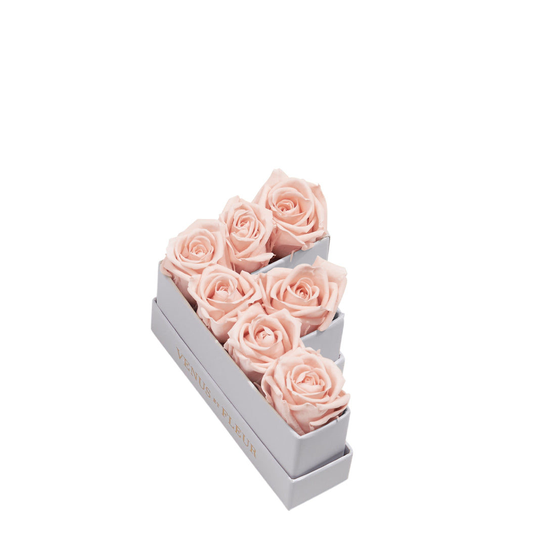 Mini Letter F in Flowers with Eternity Roses | Venus et Fleur