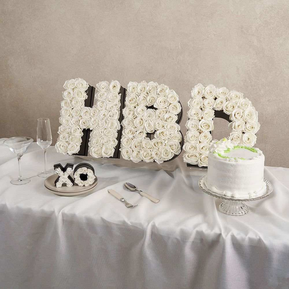 Floral Letter K in Flowers with Eternity Roses | Venus et Fleur