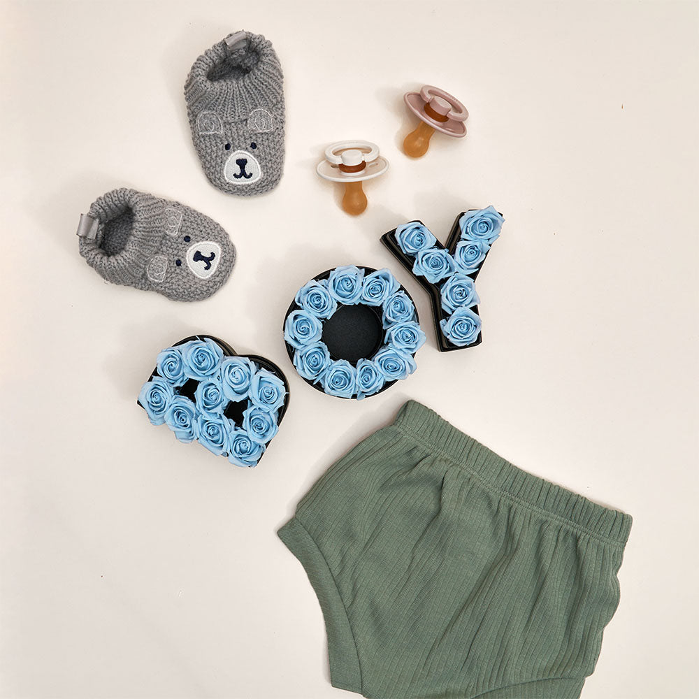 Mini Letter B in Flowers with Eternity Roses | Venus et Fleur