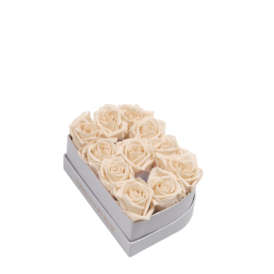 Mini Letter B in Flowers with Eternity Roses | Venus et Fleur