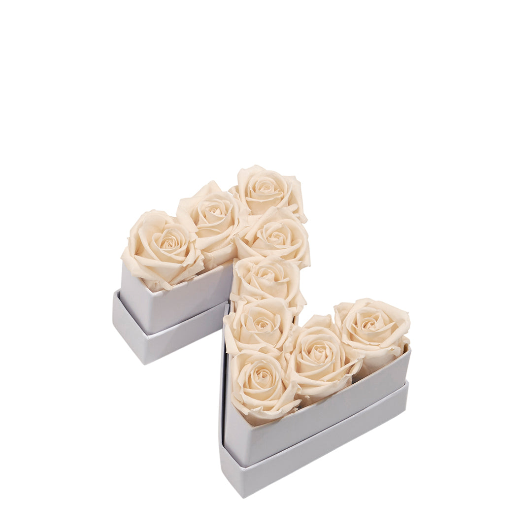 Mini Letter Z in Flowers with Eternity Roses | Venus et Fleur