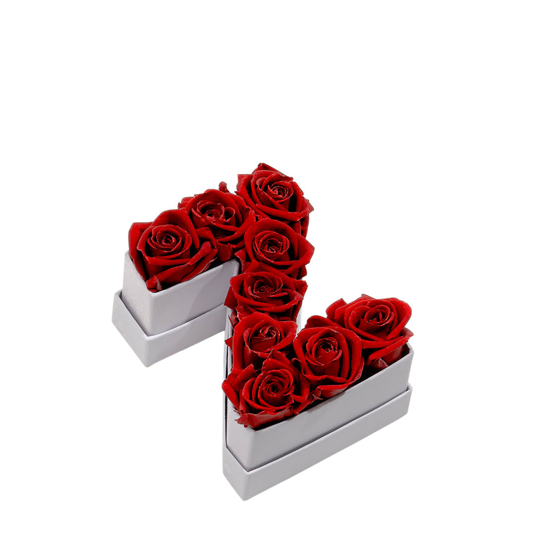 Mini Letter Z in Flowers with Eternity Roses | Venus et Fleur